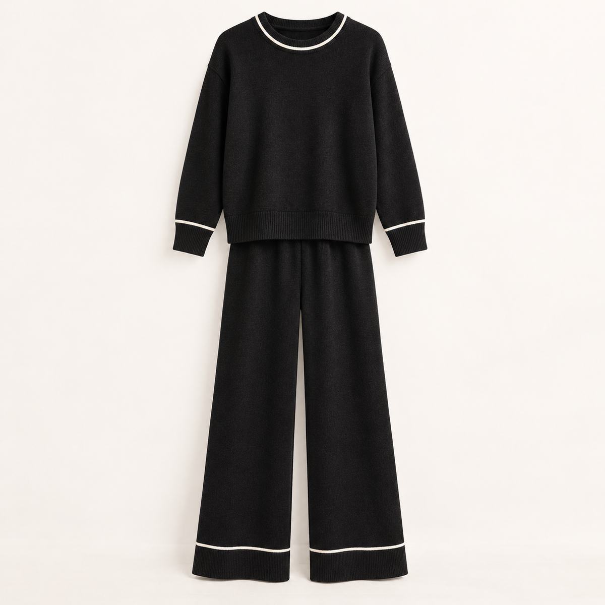 ENSEMBLE MAILLE ROMY – DÉTAILS CONTRASTÉS